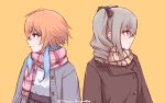  2girls artist_name bangs blue_hair coat commentary disco_brando drill_hair grey_hair hair_ribbon highres idolmaster idolmaster_cinderella_girls kanzaki_ranko light_smile multicolored_hair multiple_girls ninomiya_asuka orange_hair profile red_eyes ribbon scarf simple_background striped striped_scarf twintails twitter_username two-tone_hair upper_body violet_eyes yellow_background 