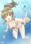 1girl barefoot bent_spoon bikini breasts brown_eyes brown_hair cleavage commentary freediving front-tie_top full_body hori_yuuko idolmaster idolmaster_cinderella_girls index_finger_raised jewelry long_hair looking_at_viewer medium_breasts multicolored multicolored_bikini multicolored_clothes necklace open_mouth perspective ponytail scrunchie side-tie_bikini solo spoon swimsuit tyuga underwater 