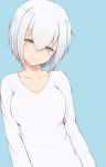  1girl absurdres bangs blue_background blue_eyes blush breasts closed_mouth collarbone eyebrows_visible_through_hair hair_between_eyes head_tilt highres lips long_sleeves looking_at_viewer medium_breasts original shirt short_hair silver_hair simple_background smile solo temari_rin upper_body v-neck white_shirt 