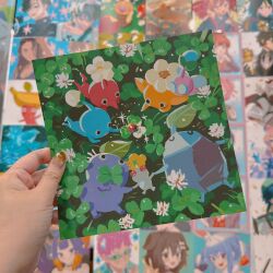  artist&#039;s_hand_in_frame black_eyes black_skin blue_eyes blue_pikmin blue_skin brownrabbitsart bud bug closed_eyes clover colored_skin commentary creature creature_focus dandelion english_commentary flower flying four-leaf_clover height_difference highres holding holding_clover holding_hands insect_wings ladybug leaf light_particles looking_at_animal lying merchandise_available no_humans no_mouth on_back on_grass on_stomach photo_(medium) pikmin_(creature) pikmin_(series) pink_skin pointy_ears pointy_nose purple_hair purple_skin reaching red_eyes red_pikmin red_skin rock rock_pikmin short_hair solid_circle_eyes sparkle triangle_mouth very_short_hair violet_eyes white_flower white_pikmin white_skin winged_pikmin wings yellow_flower yellow_pikmin yellow_skin 