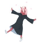  1girl animal animal_on_head bandage bandaged_feet bangs black_robe blush closed_mouth commentary_request darling_in_the_franxx eyebrows_visible_through_hair fingernails green_eyes hair_between_eyes hood hood_down hooded_robe horns long_hair long_sleeves looking_at_viewer mouse on_head pink_hair red_skin robe rumaki smile solo spoilers standing standing_on_one_leg white_background wide_sleeves zero_two_(darling_in_the_franxx) 