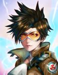  1girl bai_wang brown_hair brown_jacket closed_mouth commentary electricity english_commentary goggles green_eyes jacket looking_at_viewer overwatch pink_lips short_hair smile solo tracer_(overwatch) upper_body 