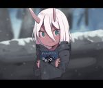  1girl blurry blurry_background book cloba commentary_request darling_in_the_franxx green_eyes hair_between_eyes highres horns letterboxed long_hair long_sleeves looking_at_viewer object_hug oni_horns red_skin ringed_eyes robe smile snowing solo spoilers white_hair wide_sleeves zero_two_(darling_in_the_franxx) 