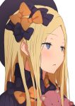 1girl abigail_williams_(fate/grand_order) bangs black_bow black_dress black_hat blonde_hair blue_eyes bow commentary dress eyebrows_visible_through_hair fate/grand_order fate_(series) forehead from_side hair_bow hat highres long_hair looking_away orange_bow parted_bangs parted_lips simple_background solo sonri stuffed_animal stuffed_toy teddy_bear white_background 