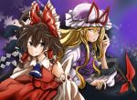  2girls anoira_ni bare_shoulders blonde_hair bow brown_eyes brown_hair commentary_request detached_sleeves gap hair_bow hakurei_reimu hat hat_ribbon long_hair looking_at_viewer medium_hair mob_cap multiple_girls open_mouth red_bow red_ribbon ribbon shide smile touhou white_hat yakumo_yukari yellow_eyes 