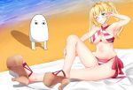  1girl arm_up bangs beach bikini blanket blonde_hair blush breasts brown_footwear cleavage commentary criss-cross_halter day eyebrows_visible_through_hair fate/grand_order fate_(series) green_eyes grin hair_between_eyes halter_top halterneck hand_on_leg high_heels highres large_breasts long_hair medjed navel nero_claudius_(fate)_(all) nero_claudius_(swimsuit_caster)_(fate) ocean one_eye_closed outdoors sand sandals side-tie_bikini siroimo0828 sitting smile standing striped striped_bikini swimsuit thighs twintails v_over_eye water 