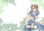  blush emma glasses highres maid simple_background victorian_romance_emma 