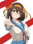  1girl brown_eyes brown_hair clenched_teeth collarbone commentary eyebrows_visible_through_hair hairband hand_on_hip hashimoto_(frog_flag) highres kita_high_school_uniform one_eye_closed orange_hairband school_uniform serafuku short_hair smile suzumiya_haruhi suzumiya_haruhi_no_yuuutsu teeth w 