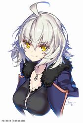  1girl ahoge bangs black_shirt blue_coat breasts cleavage closed_mouth coat commentary_request fate/grand_order fate_(series) fur_trim grey_hair hong_(white_spider) jeanne_d&#039;arc_(alter)_(fate) jeanne_d&#039;arc_(fate)_(all) jewelry large_breasts looking_at_viewer necklace shirt short_hair signature simple_background smile solo upper_body white_background 