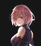  1girl absurdres black_background blue_eyes breasts detached_sleeves eyebrows_visible_through_hair fate/grand_order fate_(series) hair_between_eyes highres looking_at_viewer looking_back mash_kyrielight medium_breasts milu_(pixiv8523021) parted_lips pink_hair short_hair sideboob simple_background smile solo upper_body 
