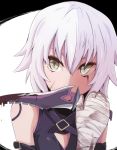  1girl bandage bandaged_arm bandaged_hands bare_shoulders enelis fate/apocrypha fate_(series) green_eyes holding holding_knife holding_weapon jack_the_ripper_(fate/apocrypha) knife looking_at_viewer short_hair solo weapon white_hair 