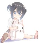  1girl animal_bag bangs black_hair blue_eyes blush brown_dress cat_bag closed_mouth commentary_request dress eyebrows_visible_through_hair hair_between_eyes highres mary_janes object_hug original pink_footwear shirt shoes short_sleeves short_twintails sidelocks sitting sleeveless sleeveless_dress smile socks solo spread_legs twintails white_background white_legwear white_shirt yuki_arare 