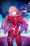  1girl bangs bodysuit breasts commentary covered_navel darling_in_the_franxx eyebrows_visible_through_hair green_eyes head_tilt horns large_breasts long_hair looking_at_viewer nagu outstretched_arms parted_lips pilot_suit pink_hair red_bodysuit smile solo standing very_long_hair zero_two_(darling_in_the_franxx) 