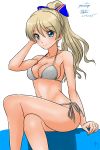  alternate_hairstyle arm_support artist_name bikini blonde_hair blue_eyes bow breasts cleavage closed_mouth commentary darjeeling dated flag_print girls_und_panzer hair_bow hair_down hand_in_hair legs legs_crossed matsui_yasutsugu medium_breasts navel ponytail print_bow side-tie_bikini signature simple_background smile swimsuit union_jack white_background white_bikini 