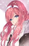 1girl blue_eyes casual darling_in_the_franxx fu_xiao hairband highres horn long_hair looking_at_viewer pink_hair scarf snowing solo white_hairband white_scarf winter_clothes zero_two_(darling_in_the_franxx) 