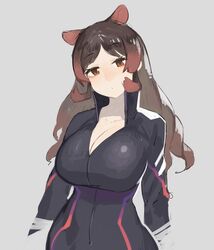  1girl animal_ears arms_at_sides bangs bodysuit breasts brown_eyes brown_hair catsuit cleavage closed_mouth collarbone covered_navel cropped_arms extra_ears eyebrows_visible_through_hair grey_background head_tilt high_collar hippopotamus_(kemono_friends) hippopotamus_ears huge_breasts impossible_bodysuit impossible_clothes juz kemono_friends long_hair long_sleeves looking_at_viewer multicolored_hair parted_bangs partially_unzipped redhead sidelocks simple_background solo two-tone_hair upper_body zipper 