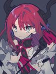  1girl blue_eyes closed_mouth elizabeth_bathory_(fate) elizabeth_bathory_(fate)_(all) eyebrows_visible_through_hair fate/extra fate/extra_ccc fate_(series) grey_background highres holding holding_microphone horns long_hair long_sleeves looking_at_viewer microphone mochizuki_kei pointy_ears redhead simple_background smile solo upper_body 