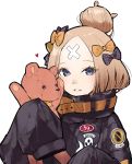  1girl abigail_williams_(fate/grand_order) alternate_costume alternate_hairstyle bandaid_on_forehead bangs blonde_hair blue_eyes bow commentary_request emblem fate/grand_order fate_(series) hair_bow hair_bun heart highres holding holding_stuffed_animal jacket long_sleeves looking_at_viewer orange_bow parted_bangs parted_lips polka_dot polka_dot_bow signature simple_background sleeves_past_fingers sleeves_past_wrists solo stuffed_animal stuffed_toy teddy_bear turtleneck upper_body utayoi_(umakatare) white_background 