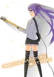  bass bass_guitar guitar hair_ribbon hair_ribbons highres hiiragi_kagami instrument long_hair looking_back lucky_star purple_hair ribbon ribbons standing striped striped_legwear striped_thighhighs thigh-highs thighhighs translated translation_request twintails zettai_ryouiki 