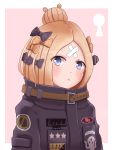  1girl :&lt; abigail_williams_(fate/grand_order) bangs black_bow black_jacket blonde_hair blue_eyes blush bow closed_mouth commentary_request crossed_bandaids eyebrows_visible_through_hair fate/grand_order fate_(series) hair_bow hair_bun head_tilt highres jacket keyhole long_hair looking_at_viewer orange_bow parted_bangs pink_background polka_dot polka_dot_bow solo two-tone_background white_background yu_yang 