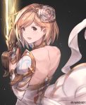  1girl artist_name backless_dress backless_outfit bangs blonde_hair brown_eyes djeeta_(granblue_fantasy) dress earrings flower from_behind granblue_fantasy hair_flower hair_ornament highres holding holding_sword holding_weapon jewelry looking_back milli_little open_mouth shiny shiny_hair short_hair shoulder_armor solo spaulders swept_bangs sword upper_body weapon white_dress white_flower 