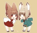  2girls animal_ears brown_background brown_eyes brown_hair chibi extra_ears eyebrows_visible_through_hair final_fantasy final_fantasy_xiv highres japanese_clothes lalafell looking_at_viewer miko multicolored_hair multiple_girls open_mouth pointy_ears red_eyes sakura_chiyo_(konachi000) sandals standing two-tone_hair wolf_ears 