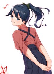  1boy arms_behind_back black_hair black_hakama blue_eyes cowboy_shot eighth_note from_behind hakama hakama_skirt high_ponytail houshou_(kantai_collection) japanese_clothes kantai_collection kimono looking_at_viewer musical_note nori_senbei_(norisenbei_1) pink_kimono ponytail simple_background smile solo standing tasuki white_background 