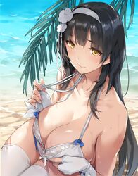  1girl alternate_costume bangs beach bikini black_hair blush breasts cleavage closed_mouth collarbone day eyebrows_visible_through_hair flower girls_frontline gloves hair_flower hair_ornament hairband highres large_breasts long_hair looking_at_viewer loose_bikini ocean outdoors palm_leaf qbz-95_(girls_frontline) sand shade sitting skindentation smile solo stomach swimsuit thigh-highs thighs very_long_hair wet white_bikini white_gloves white_hairband white_legwear xie_yizhen yellow_eyes 