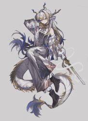  1girl absurdres ankle_boots arknights bare_shoulders black_footwear blonde_hair boots closed_mouth colored_extremities dragon_girl dragon_horns dragon_tail earrings full_body green_eyes grey_background hair_between_eyes hair_intakes hand_up highres holding holding_sword holding_weapon horns jacket jewelry light_smile liuzeqi_(xiaoshidewulu) long_hair long_sleeves looking_at_viewer multicolored_hair necklace pants pointy_ears purple_hair shu_(arknights) simple_background smoke solo strapless sword tail tube_top weapon white_hair white_jacket white_pants white_tube_top 