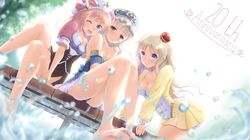  3girls all_fours atelier_(series) atelier_meruru atelier_rorona atelier_totori bare_legs bare_shoulders barefoot blue_eyes borubikku breasts brown_eyes brown_hair cleavage commentary_request crown dutch_angle hat highres light_brown_hair long_hair long_sleeves medium_breasts merurulince_rede_arls mini_crown multiple_girls one_eye_closed rororina_fryxell short_sleeves sitting small_breasts totooria_helmold water 