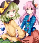  2girls :d black_hat blue_shirt blush bow eyebrows_visible_through_hair eyes_visible_through_hair frilled_shirt_collar frilled_sleeves frills green_eyes green_hair green_skirt hair_between_eyes hand_holding hat hat_bow hata_no_kokoro heart heart_of_string highres komeiji_koishi long_hair long_sleeves looking_at_viewer looking_back mask mask_on_head multiple_girls open_mouth pink_eyes pink_hair pink_skirt plaid plaid_shirt ruu_(tksymkw) shirt simple_background skirt smile touhou unmoving_pattern wide_sleeves yellow_bow yellow_shirt 