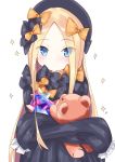  1girl abigail_williams_(fate/grand_order) bangs black_bow black_dress black_hat blonde_hair blue_eyes blush bow crossed_arms dress fate/grand_order fate_(series) forehead hair_bow hat holding holding_stuffed_animal kanitama long_hair long_sleeves looking_at_viewer object_hug orange_bow parted_bangs ribbed_dress saint_quartz sleeves_past_fingers sleeves_past_wrists solo sparkle stuffed_animal stuffed_toy teddy_bear 