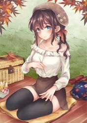  1girl autumn bag basket black_legwear blanket blue_eyes blush bow breasts brown_hair brown_skirt food grass handbag hat highres kyarotto_(zenkixd) large_breasts long_hair mimikaki off-shoulder_shirt original outdoors picnic picnic_basket red_bow sandwich shirt shoes_removed sitting skirt smile thigh-highs white_shirt 