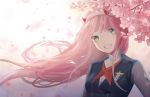  1girl cherry_blossoms darling_in_the_franxx eyebrows_visible_through_hair floating_hair flower green_eyes grin hairband horns long_hair looking_at_viewer outdoors pink_flower pink_hair rainry smile solo upper_body very_long_hair white_hairband zero_two_(darling_in_the_franxx) 