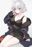  ahoge bangs black_dress blush breasts cape cleavage closed_mouth collarbone commentary_request dress eyebrows_visible_through_hair fate/grand_order fate_(series) fur-trimmed_cape fur_collar fur_trim highres jeanne_d&#039;arc_(alter)_(fate) jeanne_d&#039;arc_(fate)_(all) jewelry large_breasts legs looking_at_viewer necklace neko-san_(dim.dream) off_shoulder pale_skin short_dress short_hair silver_hair sitting yellow_eyes 