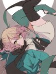  1girl black_bow blonde_hair bow fate/grand_order fate_(series) green_eyes hair_bow highres japanese_clothes kenpin looking_to_the_side obi okita_souji_(fate)_(all) sash smile solo 