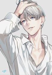  1boy amg_(nwmnmllf) artist_name blue_eyes collared_shirt grey_background hand_on_own_head male_focus shirt silver_hair smile viktor_nikiforov yuri!!!_on_ice 