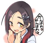  1girl :d black_hair black_vest blush commentary_request forehead gradient_hair hair_ornament hairclip hands_up heart highres kantai_collection kuroshio_(kantai_collection) looking_at_viewer multicolored_hair open_mouth portrait redhead shirt short_hair simple_background smile solo speech_bubble taketora_suzume translation_request vest white_background white_shirt yellow_eyes 