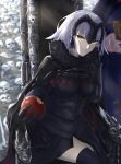  1girl apple armor armored_dress black_cape black_dress black_legwear breasts breasts_apart cape chains dress fate/grand_order fate_(series) food fruit fur-trimmed_cape fur_trim head_rest headpiece highres holding holding_food holding_fruit jeanne_d&#039;arc_(alter)_(fate) jeanne_d&#039;arc_(fate)_(all) looking_at_viewer medium_breasts parted_lips short_hair silver_hair sitting skull thigh-highs v-shaped_eyebrows yellow_eyes yuragi_zora 