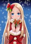  1girl abigail_williams_(fate/grand_order) bangs blonde_hair blue_eyes blurry blurry_background blush bow box capelet chobbi closed_mouth depth_of_field dress fate/grand_order fate_(series) forehead fur-trimmed_capelet fur-trimmed_sleeves fur_trim gift gift_box hair_bow hands_up holding holding_gift long_hair looking_at_viewer parted_bangs red_bow red_capelet red_dress smile snowing solo upper_body very_long_hair 