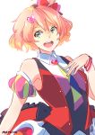  1girl :d arm_strap artist_name blonde_hair bow bracelet brown_hair freyja_wion green_eyes hair_between_eyes hair_bow heart jewelry looking_at_viewer macross macross_delta muki_(mayuiki) multicolored_hair necktie one_side_up open_mouth red_bow shiny shiny_hair short_hair simple_background sleeveless smile solo two-tone_hair upper_body white_background 