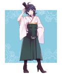  1girl ahoge anchor bangs black_hair blush boots closed_mouth cross-laced_footwear furisode green_eyes green_hakama hakama hat holding holding_hat japanese_clothes kantai_collection kimono knee_boots lace-up_boots looking_at_viewer matsukaze_(kantai_collection) meiji_schoolgirl_uniform mini_hat mini_top_hat shakemi_(sake_mgmgmg) short_hair simple_background smile solo standing top_hat wavy_hair 