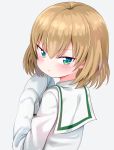  1girl alternate_costume alternate_eye_color bangs blonde_hair blouse blush closed_mouth commentary eyebrows_visible_through_hair frown girls_und_panzer glaring green_eyes grey_background katyusha kemu_(guruguru_dan) long_sleeves looking_at_viewer looking_back ooarai_school_uniform oversized_clothes school_uniform serafuku short_hair simple_background sleeves_past_wrists solo upper_body white_blouse 