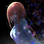  1girl black_background blue_cardigan blue_eyes breasts closed_mouth cosmicsnic from_side go-toubun_no_hanayome hair_over_one_eye headphones headphones_around_neck highres large_breasts leaning_forward long_hair long_sleeves looking_at_viewer looking_to_the_side motion_blur nakano_miku redhead simple_background smile solo sparkle upper_body 