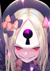  1girl abigail_williams_(fate/grand_order) black_bow black_hat blonde_hair blush bow everfornever evil_grin evil_smile eyebrows eyelashes fate/grand_order fate_(series) forehead grin hair_bow hat keyhole long_sleeves looking_at_viewer multiple_bows open_mouth orange_bow polka_dot polka_dot_bow red_eyes sharp_teeth slit_pupils smile solo tears teeth 