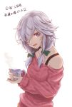  1girl bangs bare_shoulders blue_eyes bow breasts collarbone commentary_request cup green_bow hair_bow hair_over_one_eye head_tilt holding holding_cup izayoi_sakuya looking_at_viewer medium_breasts mug off-shoulder_sweater off_shoulder open_mouth pink_sweater re_(re_09) short_hair sidelocks silver_hair simple_background smile solo sweater touhou translated upper_body white_background 