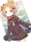  1girl :o abigail_williams_(fate/grand_order) bangs black_bow black_jacket blonde_hair blue_eyes bow clouds cloudy_sky commentary_request eyebrows_visible_through_hair fate/grand_order fate_(series) forehead hair_bow hair_bun heroic_spirit_traveling_outfit jacket long_hair long_sleeves looking_at_viewer orange_bow parted_bangs parted_lips polka_dot polka_dot_bow sky skyline sleeves_past_fingers sleeves_past_wrists solo star white_background yonema 