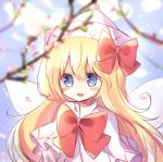  +_+ 1girl blonde_hair blue_eyes blurry blush bow branch capelet depth_of_field dress eyebrows_visible_through_hair fairy_wings glint hair_between_eyes hair_bow highres lily_white long_hair open_mouth petals pudding_(skymint_028) red_bow solo spring_(season) sunlight touhou upper_body white_capelet white_dress white_headwear wings 