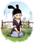  1girl bag belt blue_legwear blurry blurry_background collarbone commentary day earrings fence final_fantasy final_fantasy_xiv flat_chest hat hat_with_ears highres houtengeki jewelry lalafell looking_at_viewer open_mouth outdoors pointy_ears red_eyes short_hair shoulder_bag silver_hair sitting solo thigh-highs wariza 