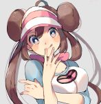  1girl artist_name bad_id bad_pixiv_id blue_eyes blue_shirt blush breasts brown_hair closed_mouth double_bun grey_background hair_tie hands_up happy hat licking_lips long_hair looking_at_viewer medium_breasts mei_(pokemon) pink_headwear poke_ball_symbol poke_ball_theme pokemon pokemon_(game) pokemon_bw2 ririmon shirt signature simple_background smile solo tied_hair tongue tongue_out twintails twitter_username upper_body visor_cap 